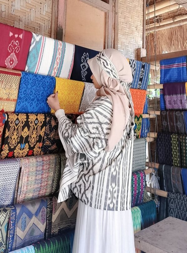 335DF160-2028-4C17-A64C-F98CFA26D4AC